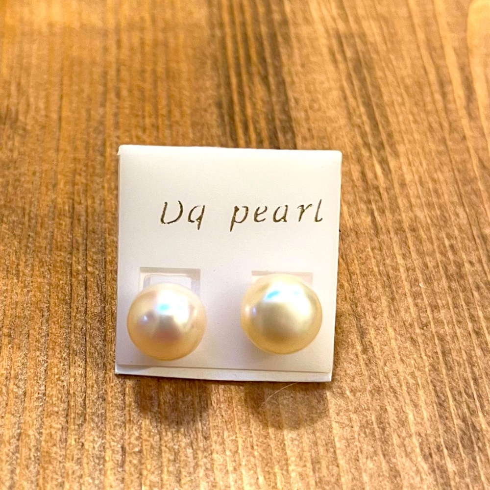 Pearl earrings
